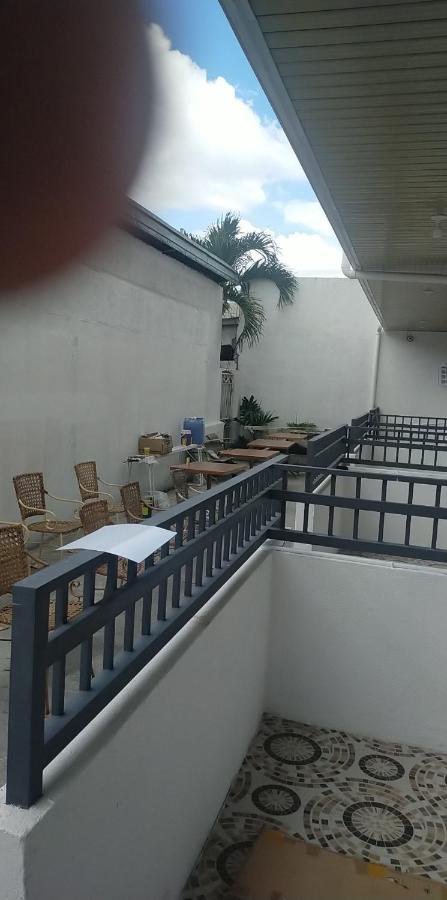 __Aplaridel Inn Suites__ Angeles Zewnętrze zdjęcie