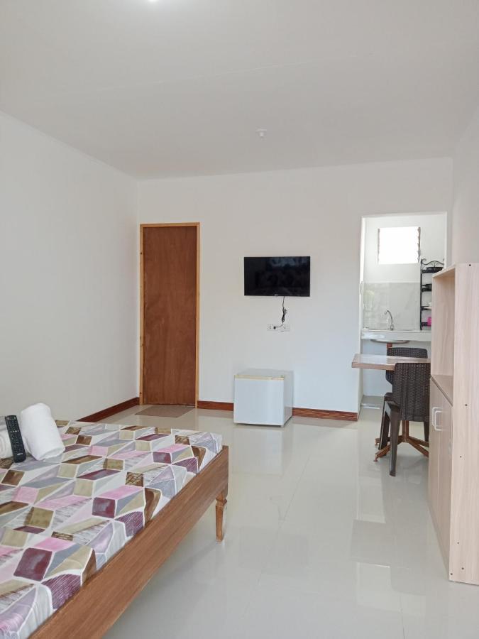 __Aplaridel Inn Suites__ Angeles Zewnętrze zdjęcie